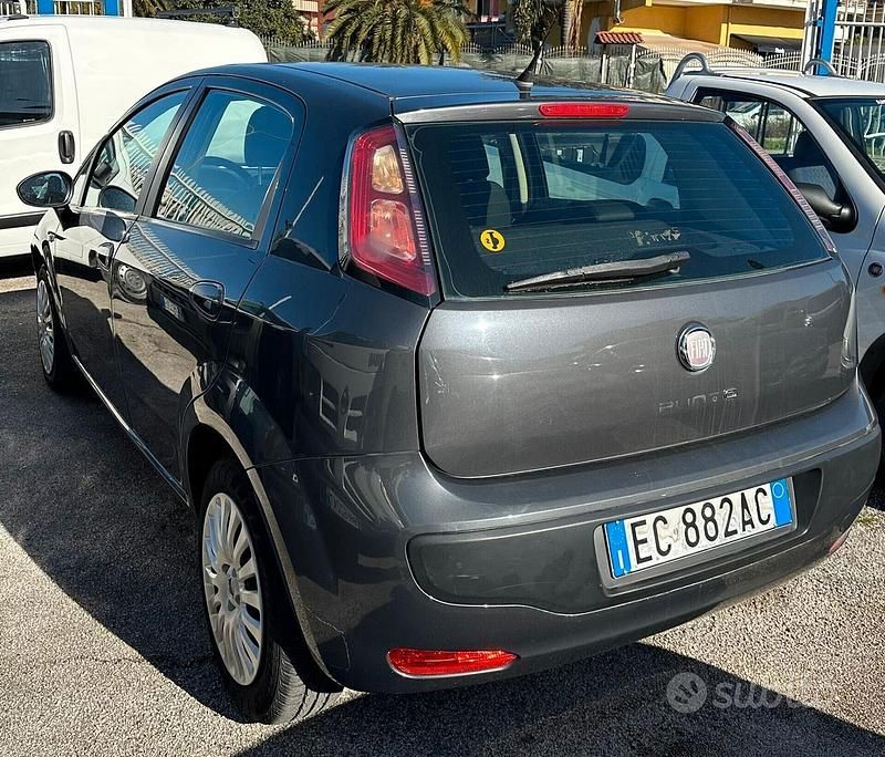 Usata Fiat Punto Evo Dynamic 75 CV (55 kW) 2010 Grigio Utilitaria