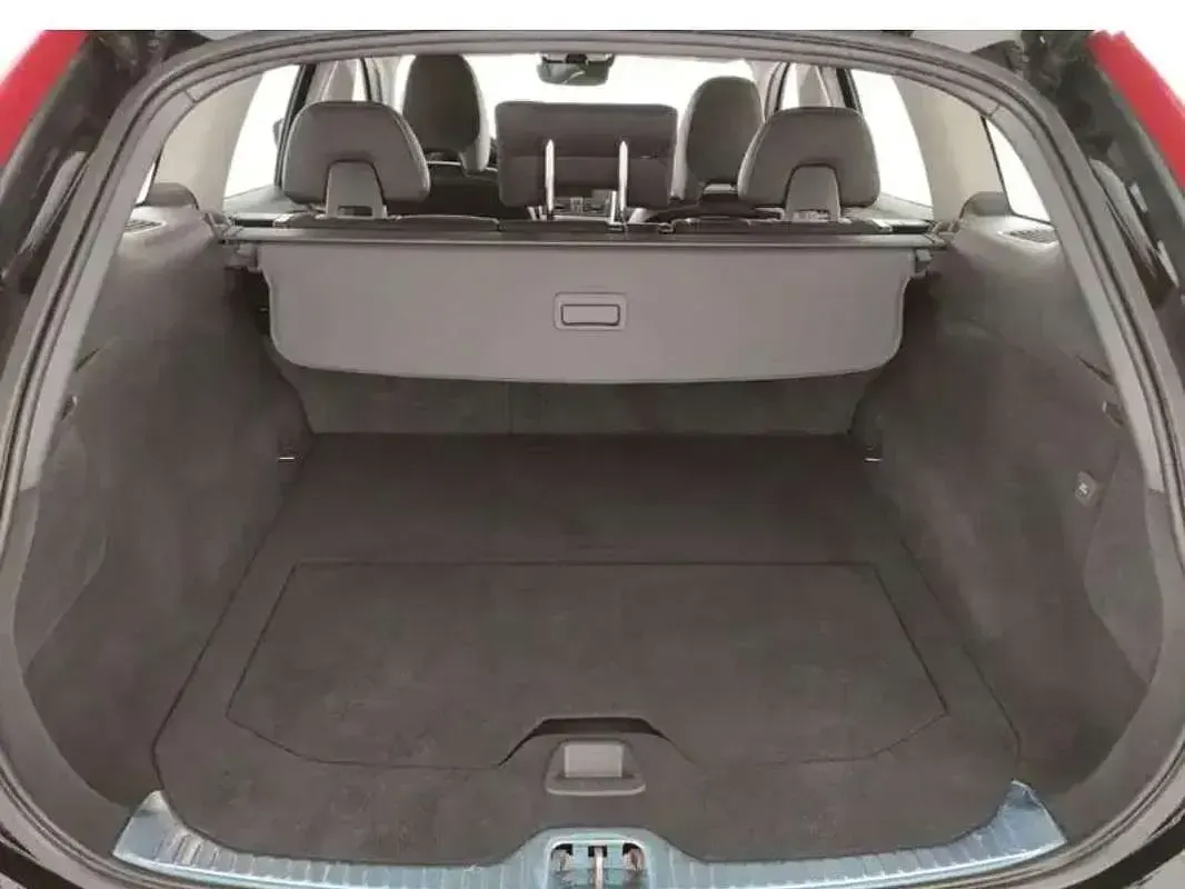 Usata Volvo XC60 Business Edition 190 CV (139 kW) 2017 Nero SUV