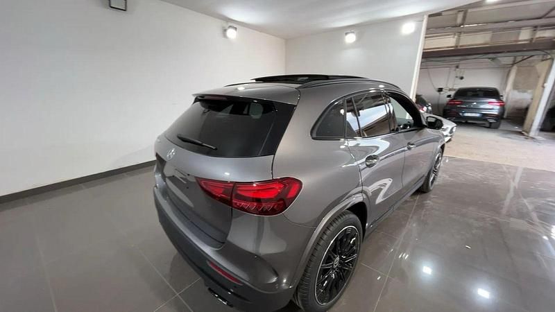 Nuova Mercedes GLA35 AMG AMG line 149 CV (109 kW) 2026 Grigio SUV