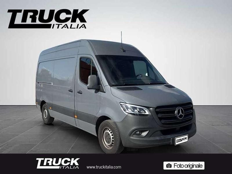 Usata Mercedes Sprinter 163 CV (119 kW) 2021 Grigio scuro Furgone