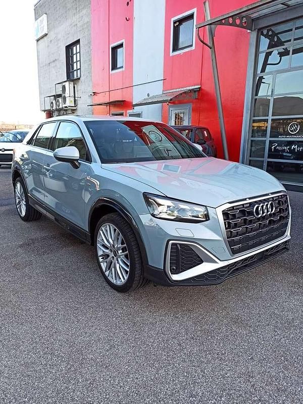 Usata Audi Q2 S-Line 150 CV (110 kW) 2025 Grigio freccia SUV
