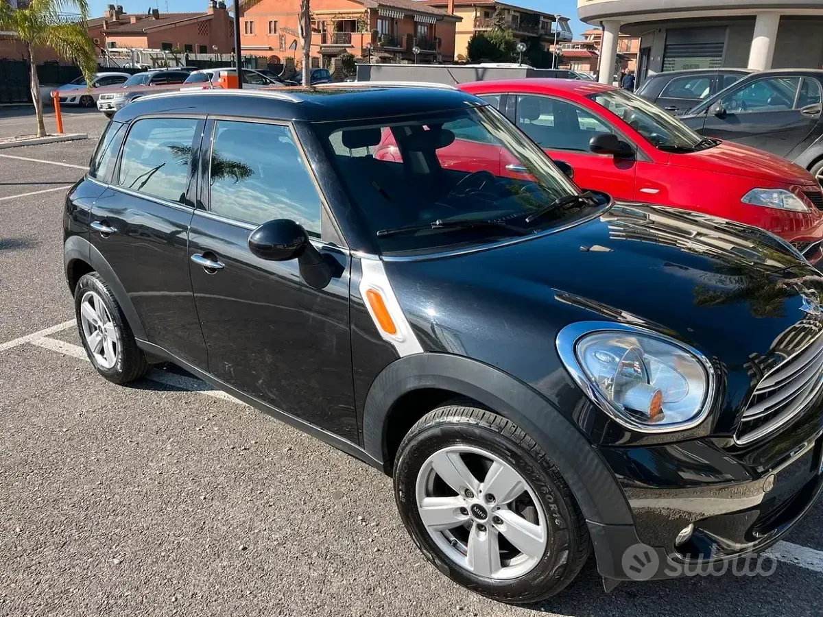 Usata Mini Countryman 111 CV (81 kW) 2015 Nero SUV