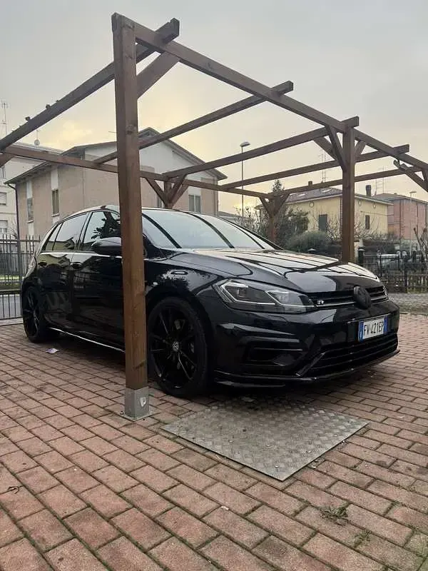 Usata VW Golf VII R 310 CV (228 kW) 2019