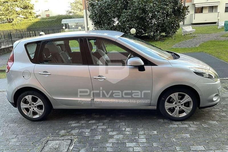 Usata Renault Scénic III Luxe 110 CV (80 kW) 2012 Grigio Monovolume