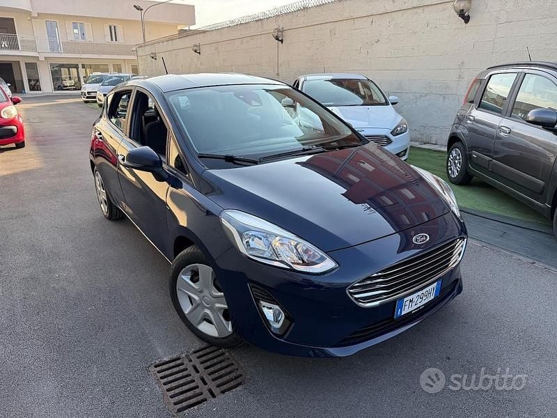 Blu Usata 2017 Ford Fiesta Due volumi | 7300 € (Super prezzo) - Immagine 1/4