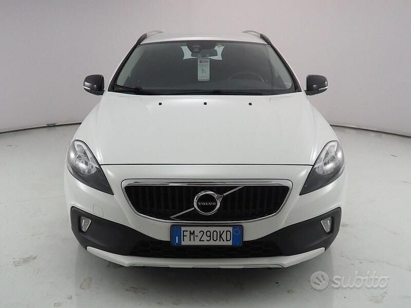Usata Volvo V40 CC Business Edition 120 CV (88 kW) 2017 Banco Station wagon
