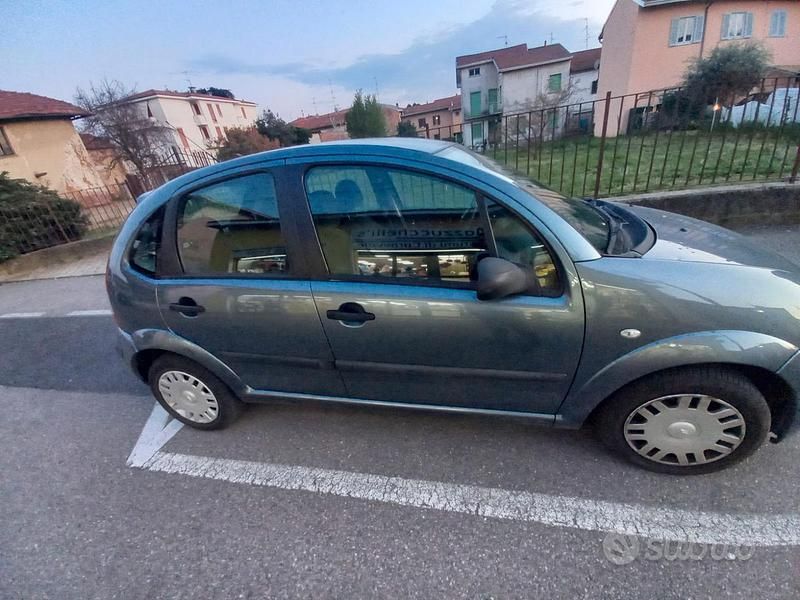 Usata Citroën C3 70 CV (51 kW) 2005 Grigio Berlina