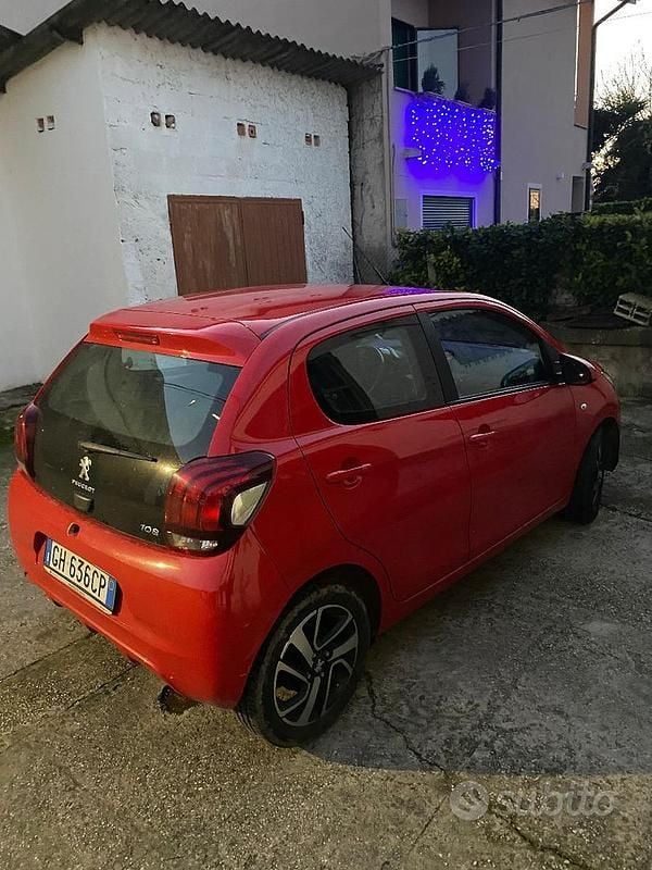 Usata Peugeot 108 72 CV (52 kW) 2021 Rosso Utilitaria