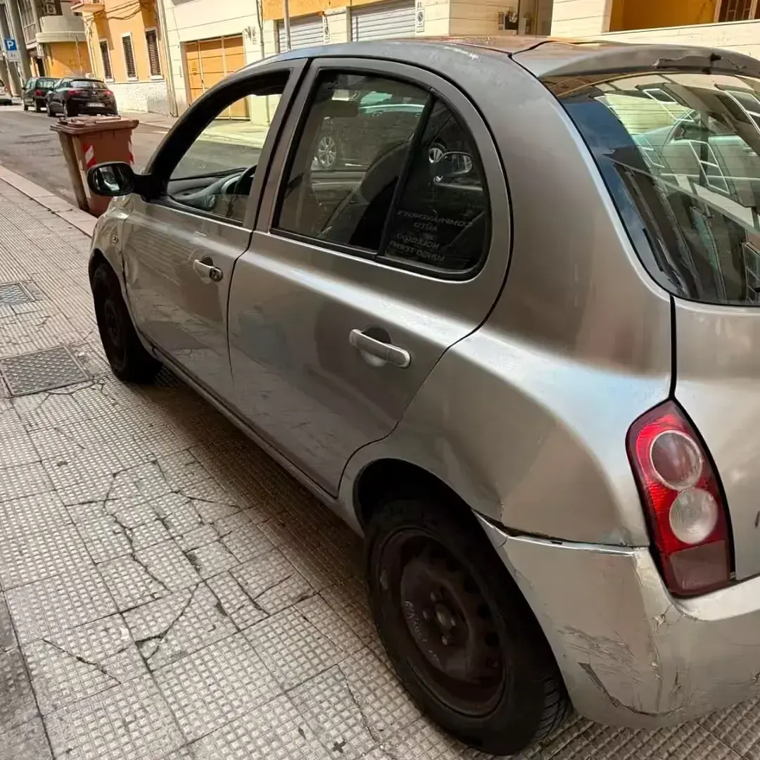 Usata Nissan Micra 65 CV (47 kW) 2005 Grigio Utilitaria