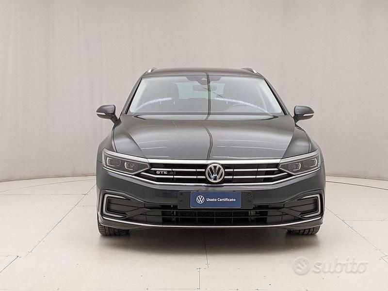 Begagnad VW Passat GT 218 HK (160 kW) 2019 Grå Kombi