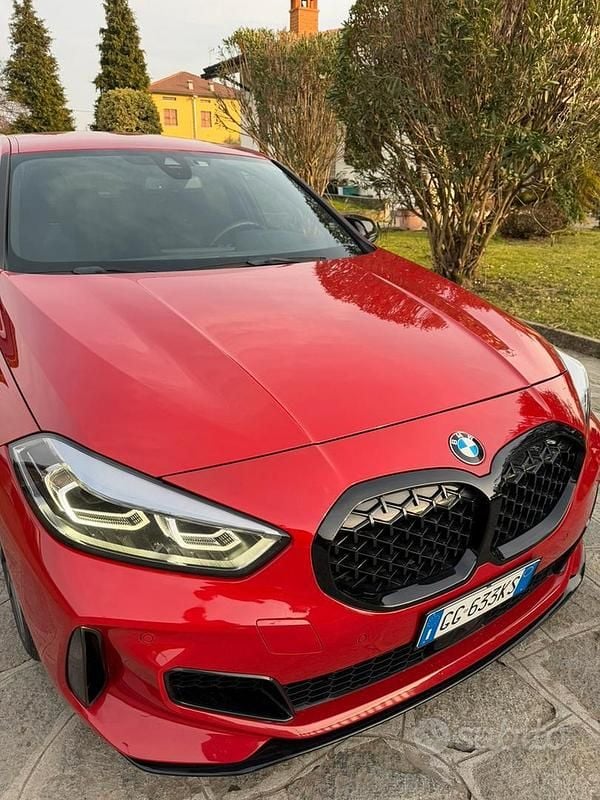 Usata BMW M135 306 CV (225 kW) 2021 Rosso Utilitaria