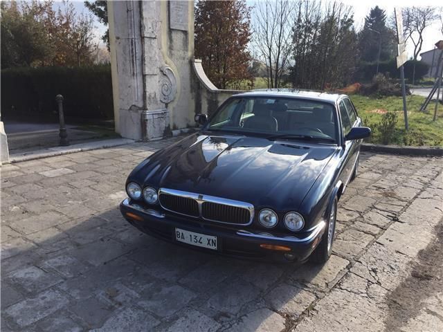 Jaguar XJ8 usata - 44 Jaguar XJ8 in vendita - AutoUncle