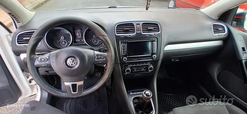 Usata VW Golf VI Highline 105 CV (77 kW) 2010 Bianco Utilitaria