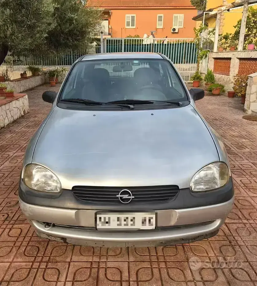 Usata Opel Corsa 1997 Grigio Utilitaria