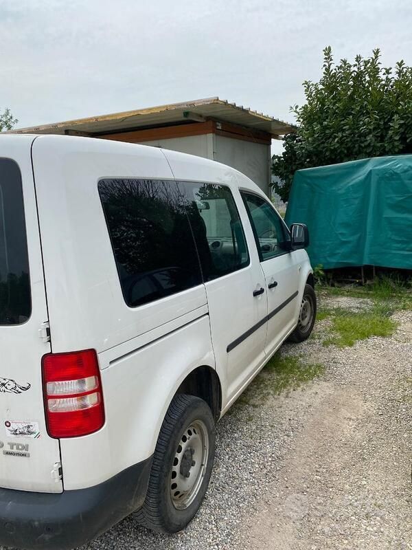 Usata VW Caddy 140 CV (102 kW) 2015 Bianco Monovolume