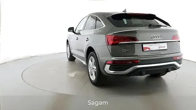 Nuova Audi Q5 Sportback S-Line 204 CV (150 kW) 2025 Grigio chronos metallizzato SUV