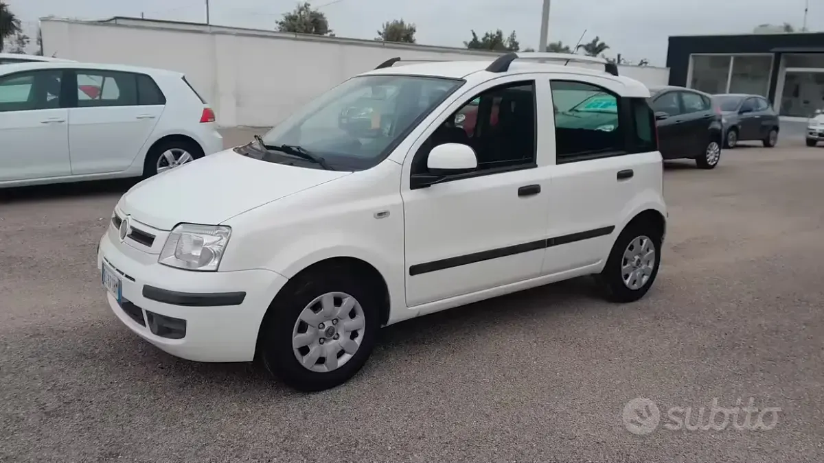 Usata Fiat Panda Dynamic 69 CV (50 kW) 2011 Bianco Utilitaria