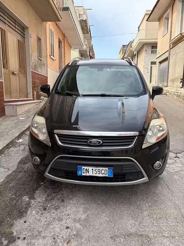 Usata Ford Kuga 140 CV (102 kW) 2008 Nero SUV
