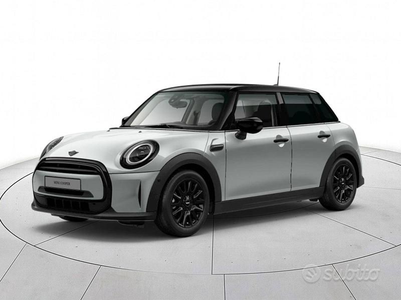 Bianco Usata 2022 Mini Cooper Classic Due volumi | 23.900 € (Buon prezzo) - Immagine 1/1