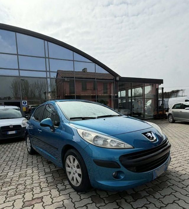 Usata Peugeot 207 70 CV (51 kW) 2008 Blu Utilitaria