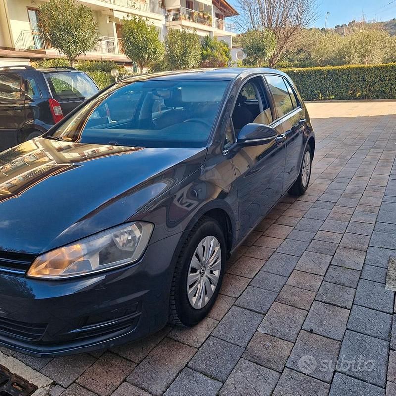 Usata VW Golf VII Comfortline 105 CV (77 kW) 2013 Grigio Berlina