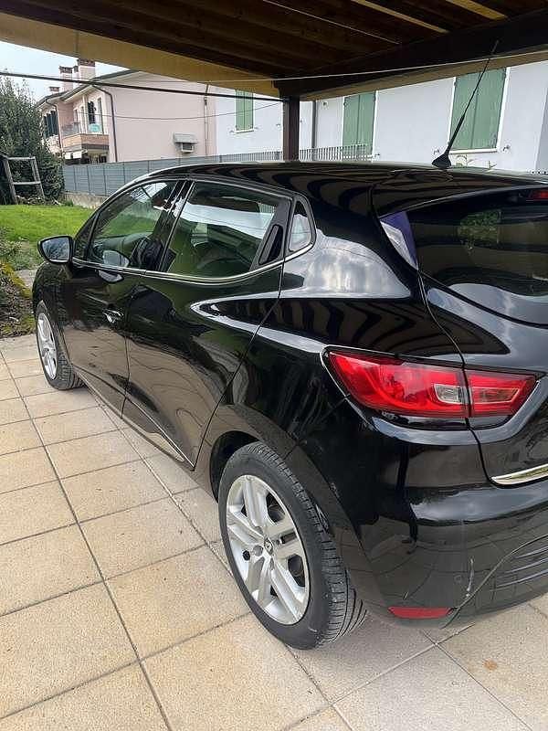 Usata Renault Clio IV 75 CV (55 kW) 2017 Nero Berlina