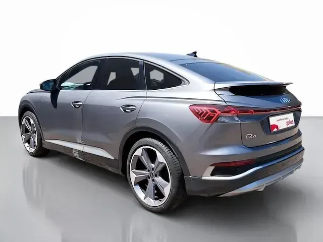 Usata Audi Q4 Sportback e-tron S-Line 150 kW (204 CV) 2023 Grigio tifone metallizzato SUV