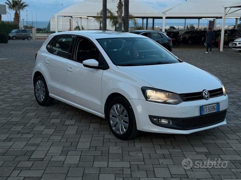 Usata VW Polo 74 CV (54 kW) 2013 Bianco Utilitaria