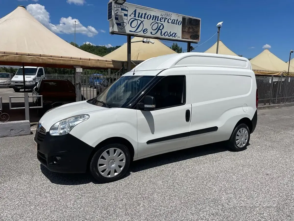 Usata Opel Combo S 105 CV (77 kW) 2015 Bianco Monovolume
