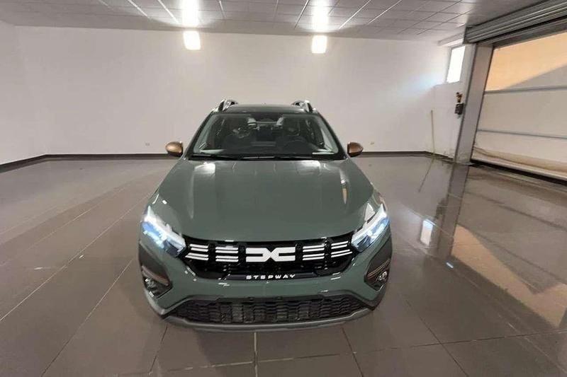 Nuova Dacia Sandero Extreme 101 CV (74 kW) 2025 Verde Berlina