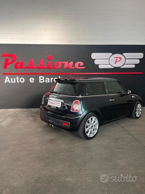 Usata Mini Cooper S 174 CV (127 kW) 2008 Nero Utilitaria