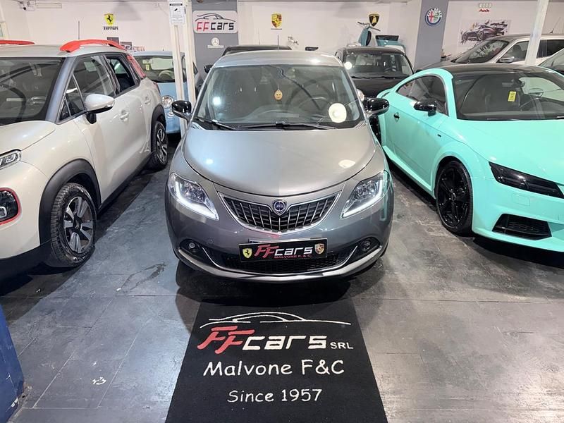 Usata Lancia Ypsilon S 69 CV (50 kW) 2022 Grigio Utilitaria