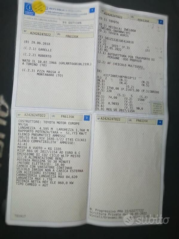 Usata Toyota Auris Hybrid 99 CV (72 kW) 2018 Grigio Station wagon