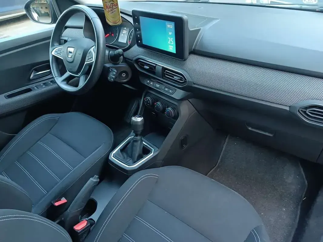 Usata Dacia Sandero Comfort 91 CV (66 kW) 2022 Grigio Berlina