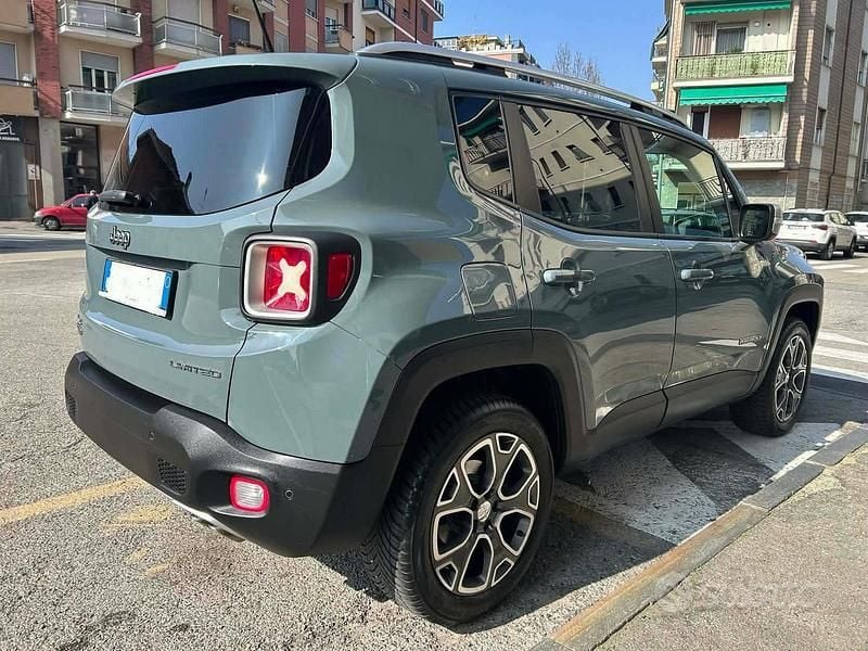 Usata Jeep Renegade 140 CV (102 kW) 2015 Grigio SUV