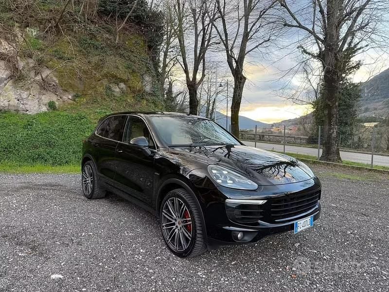 Usata Porsche Cayenne 250 CV (183 kW) 2016 Nero SUV