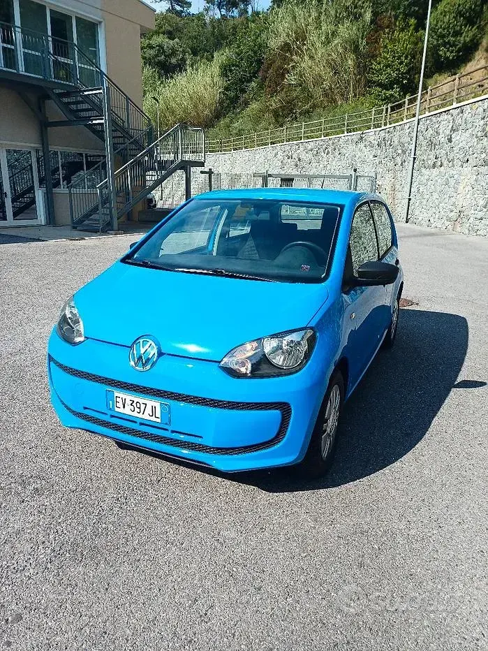 Usata VW up! Move 68 CV (50 kW) 2014 Blu Utilitaria
