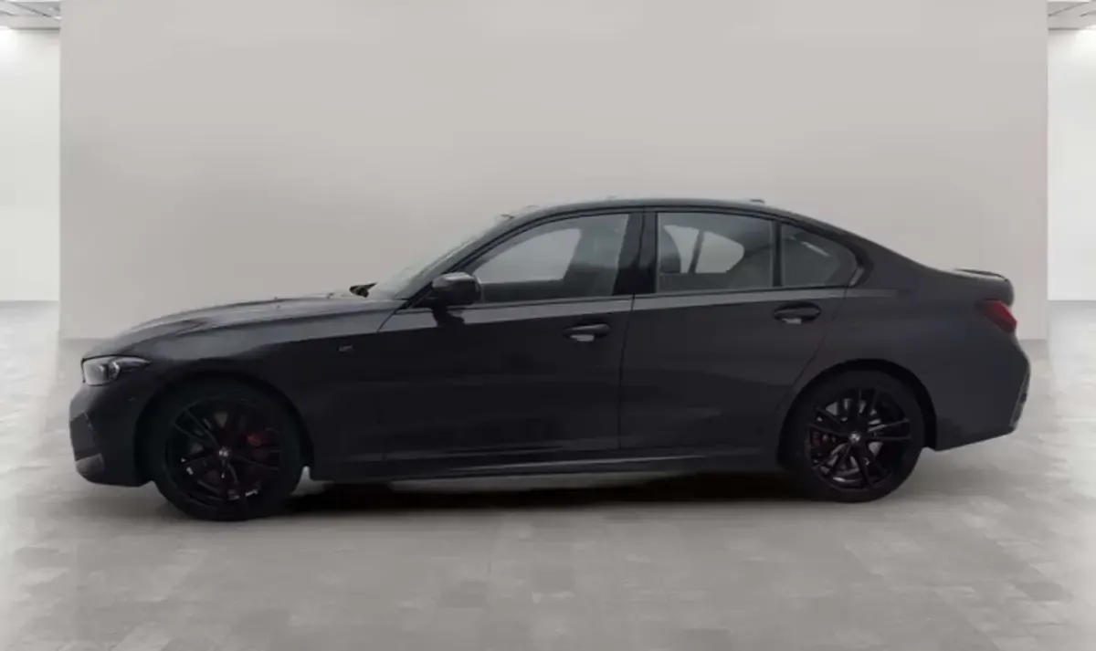 Usata BMW 330 M Sport 245 CV (180 kW) 2023 Grigio Berlina