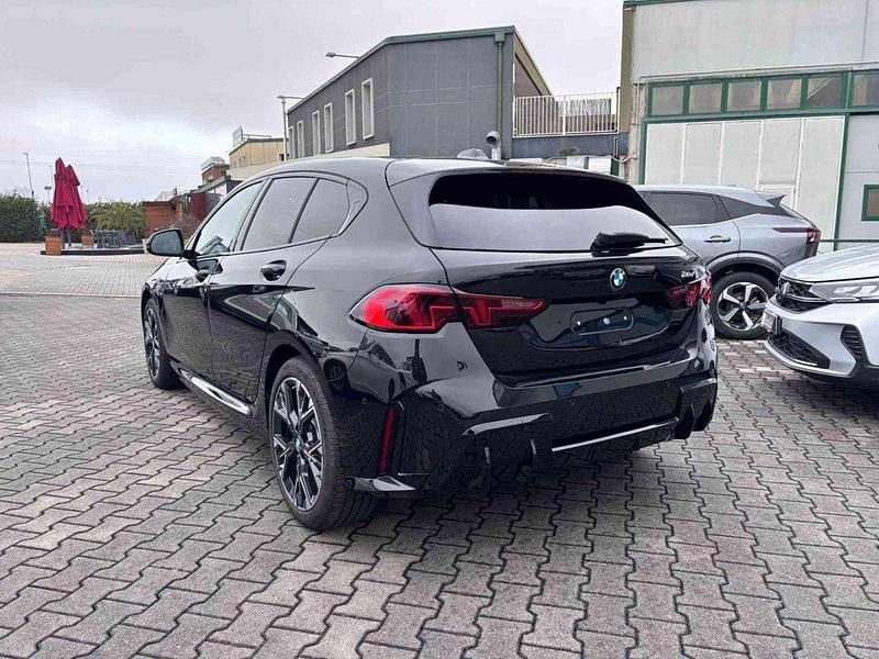 Usata BMW 118 M Sport 150 CV (110 kW) 2025 Nero Utilitaria