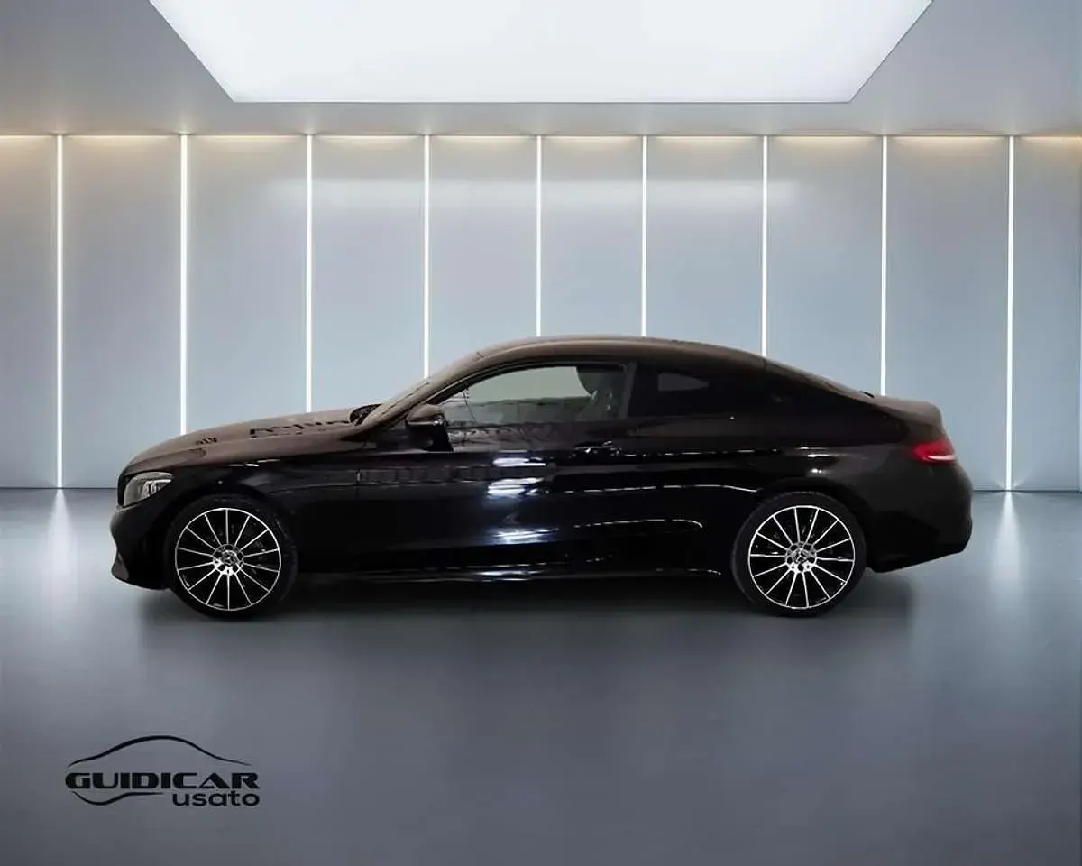 Usata Mercedes C220 Premium 194 CV (142 kW) 2018 Nero Coupé