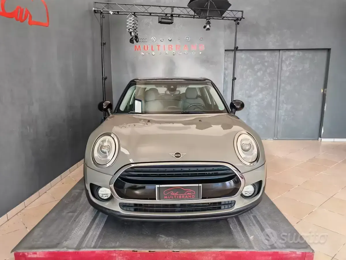 Usata Mini Cooper D Clubman Business 150 CV (110 kW) 2018 Verde Station wagon