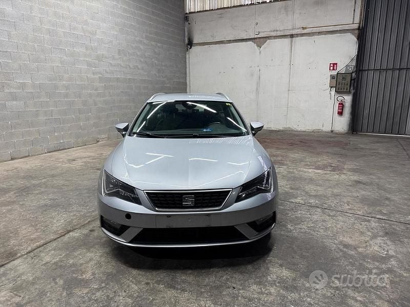 Usata Seat Leon ST Business 116 CV (85 kW) 2019 Grigio Station wagon