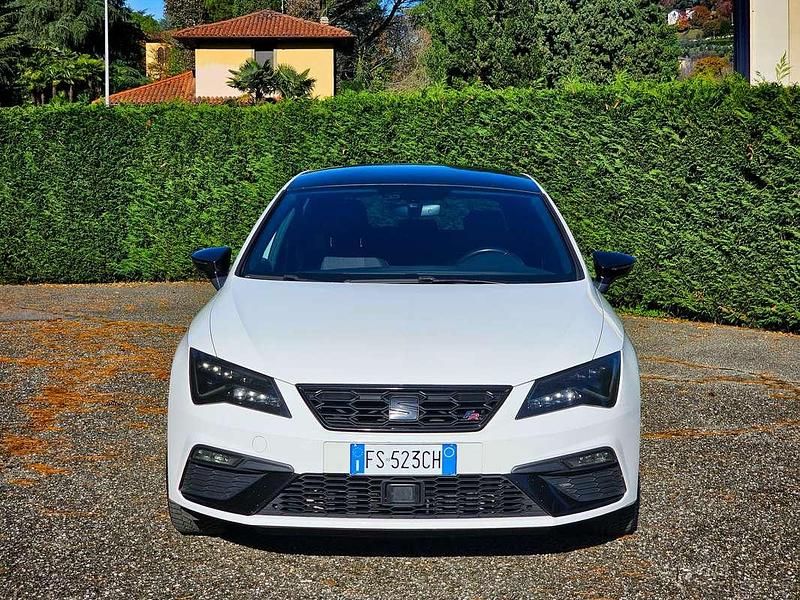 Bianco Usata 2018 Seat Leon FR Tre volumi | 15.990 € (Buon prezzo) - Immagine 1/4