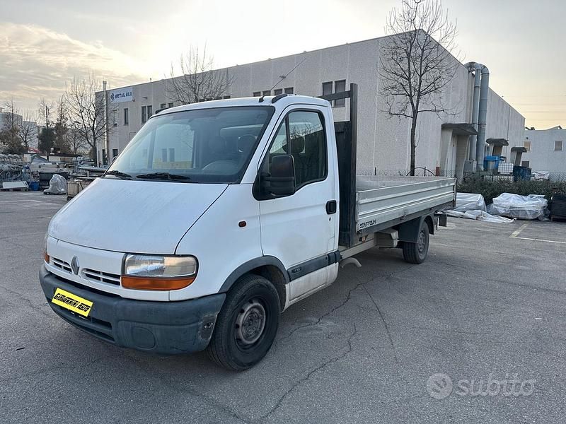 Usata Renault Master 114 CV (83 kW) 2000 Bianco Furgone