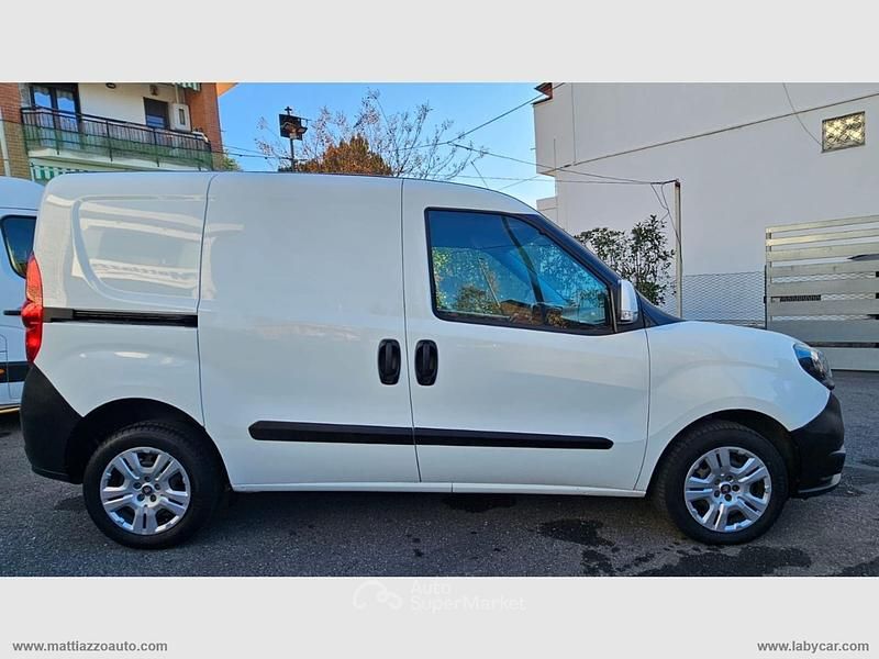 Usata Fiat Doblò 95 CV (69 kW) 2022 Monovolume