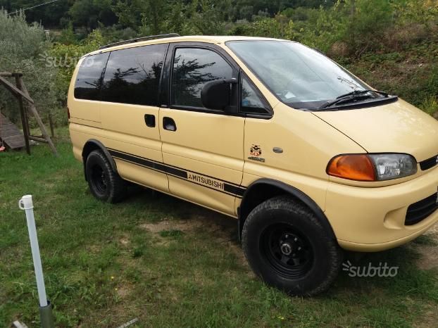 Mitsubishi space gear 1995