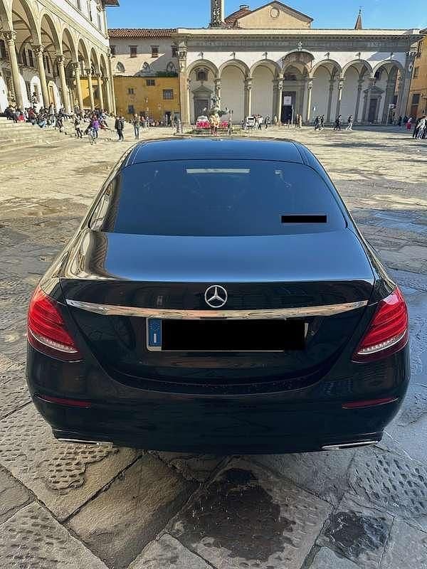 Begagnad Mercedes E200 Business 160 HK (117 kW) 2020 Svart Sedan