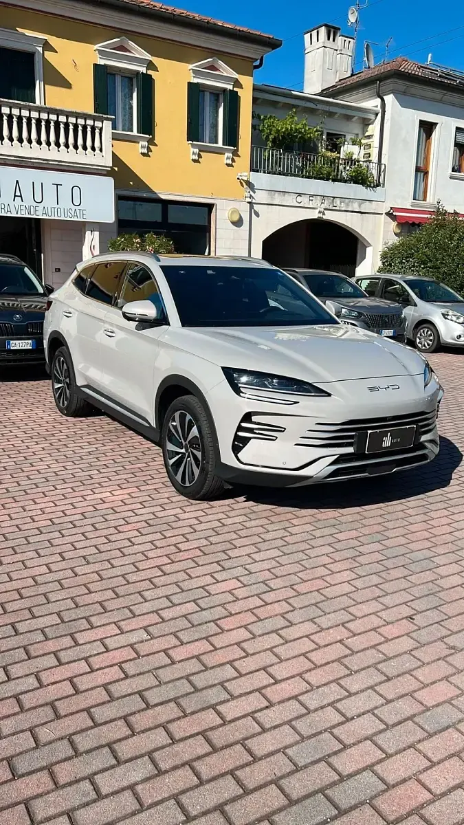 Usata BYD Seal 97 CV (71 kW) 2025 Grigio Berlina