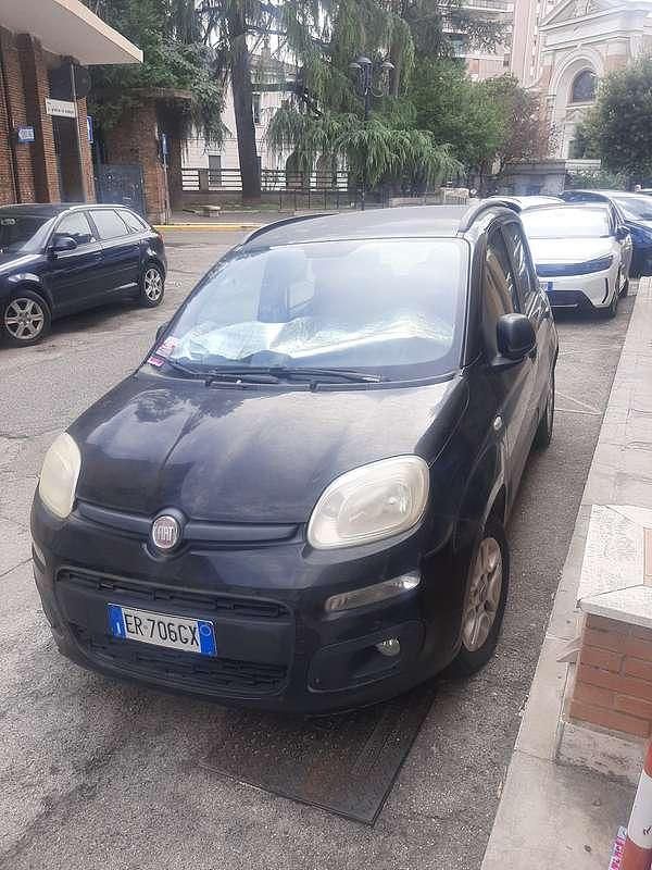 Usata Fiat Panda Lounge 69 CV (50 kW) 2013 Nero Utilitaria