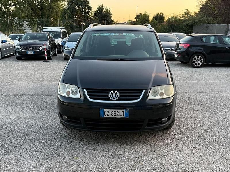 Usata VW Touran Highline 140 CV (102 kW) 2006 Nero Monovolume